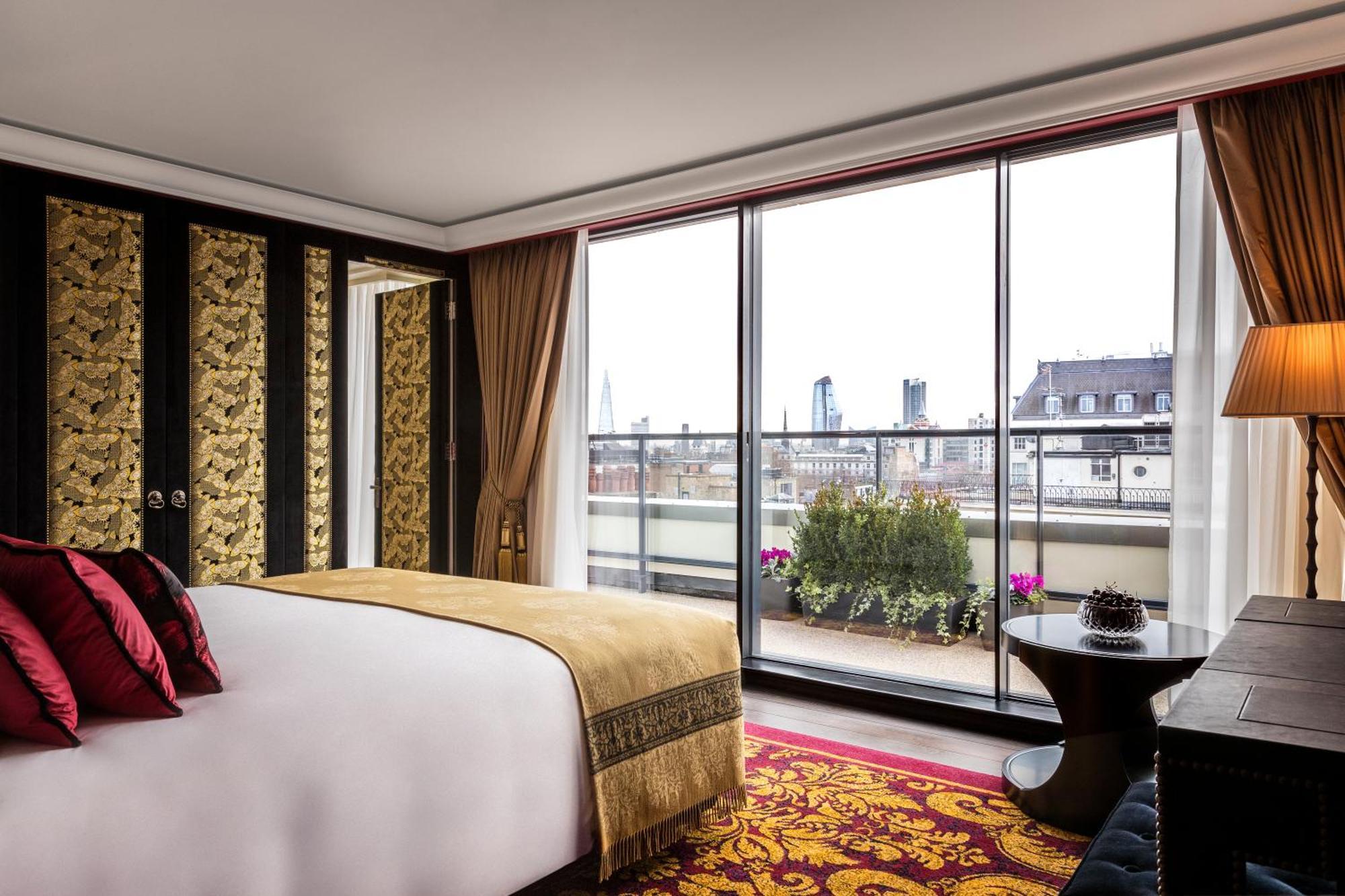 Suite Deluxe con Balcone